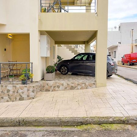 Kalamata Lime Studio - Cozy Gem With Private Parking ภายนอก รูปภาพ