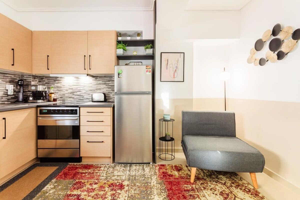 Kalamata Lime Studio - Cozy Gem With Private Parking ภายนอก รูปภาพ