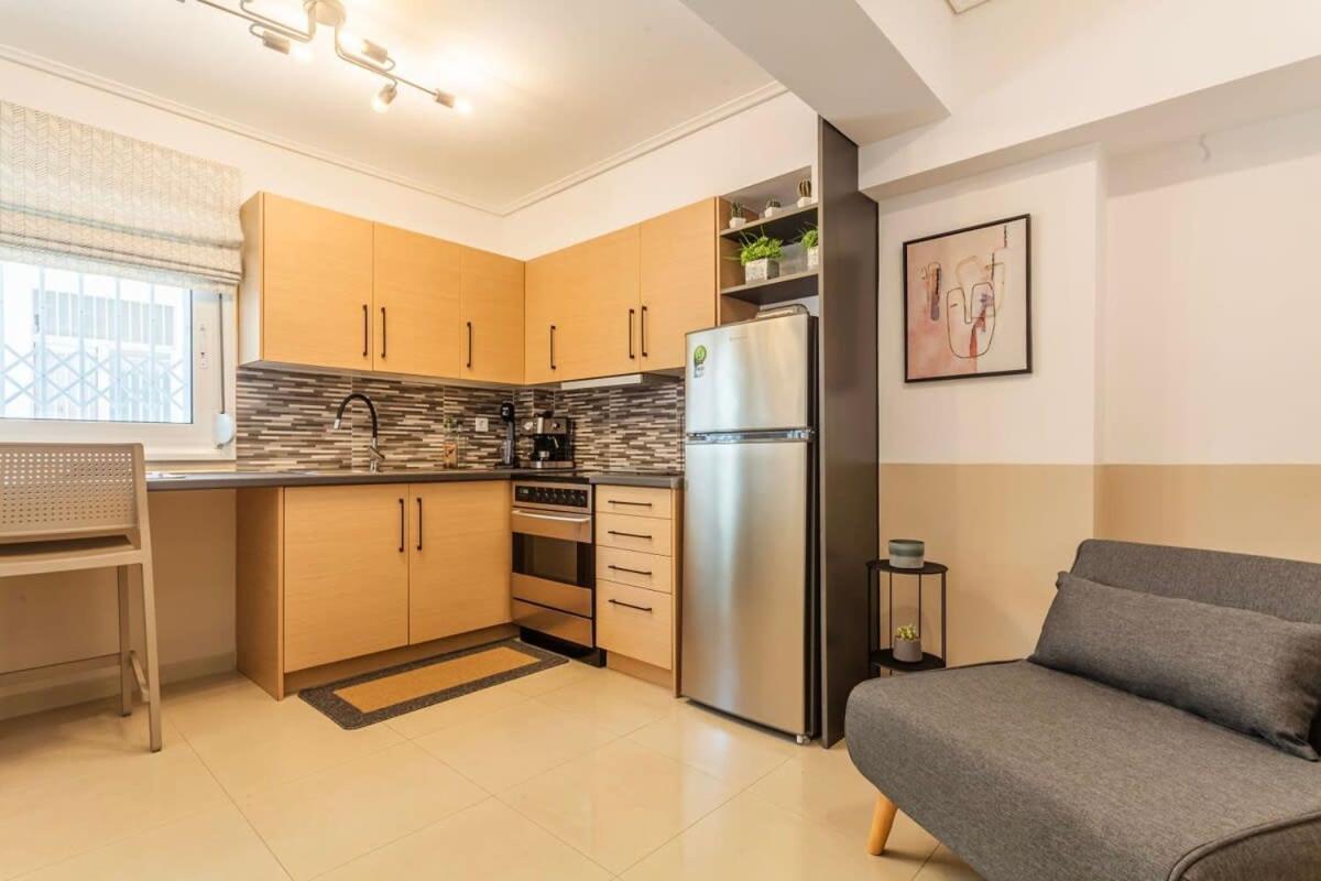 Kalamata Lime Studio - Cozy Gem With Private Parking ภายนอก รูปภาพ